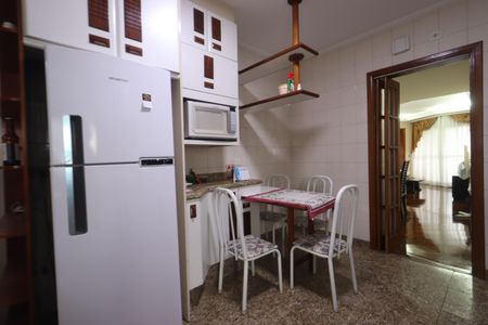Apartamento à venda com 216m², 3 quartos e 2 vagasCozinha