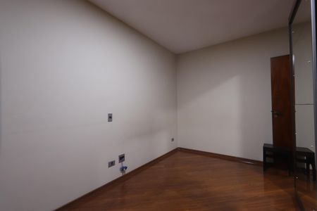 Apartamento à venda com 216m², 3 quartos e 2 vagasQuarto 2