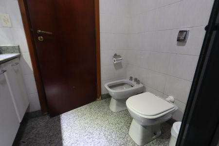 Apartamento à venda com 216m², 3 quartos e 2 vagasBanheiro da Suíte