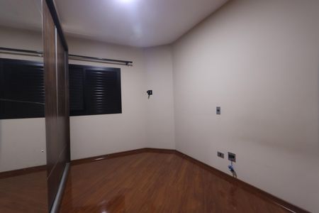 Apartamento à venda com 216m², 3 quartos e 2 vagasQuarto 2