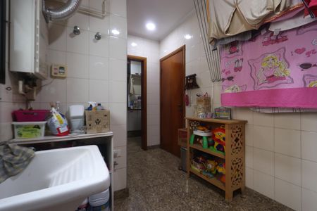 Apartamento à venda com 216m², 3 quartos e 2 vagasLavanderia