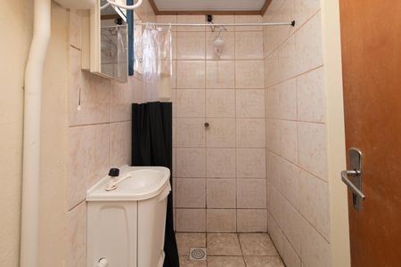 Banheiro de casa para alugar com 1 quarto, 50m² em São José, Porto Alegre