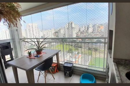 Apartamento à venda com 65m², 2 quartos e 1 vagaVaranda