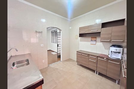 Casa para alugar com 3 quartos, 220m² em Acaiaca, Belo Horizonte