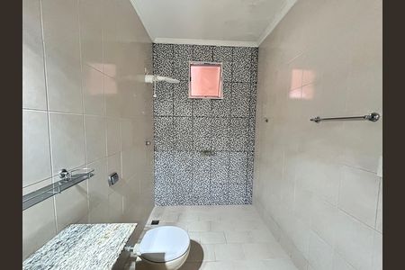 Casa para alugar com 220m², 3 quartos e 1 vaga