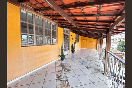 Casa para alugar com 220m², 3 quartos e 1 vaga