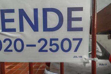 Casa à venda com 110m², 3 quartos e 2 vagasFachada