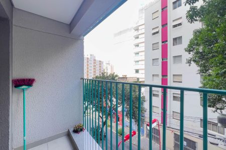 Varanda de kitnet/studio para alugar com 1 quarto, 27m² em Liberdade, São Paulo