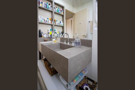 Apartamento à venda com 90m², 3 quartos e 2 vagasBanheiro Suíte 