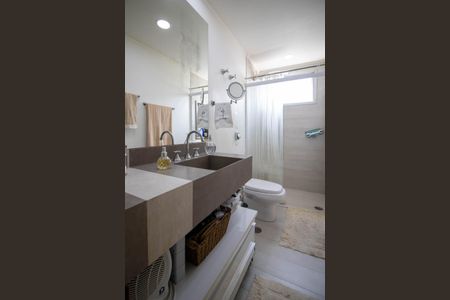 Apartamento à venda com 90m², 3 quartos e 2 vagasBanheiro Suíte 