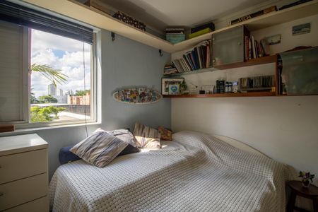 Apartamento à venda com 90m², 3 quartos e 2 vagasSemi - suíte 2