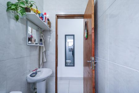 Casa à venda com 220m², 2 quartos e 1 vagaBanheiro
