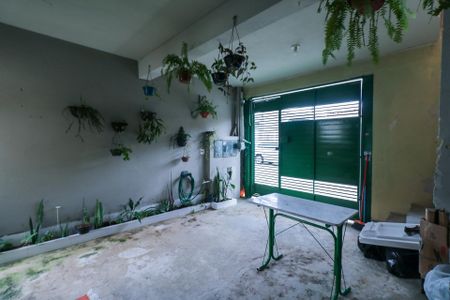 Casa à venda com 220m², 2 quartos e 1 vagaGaragem