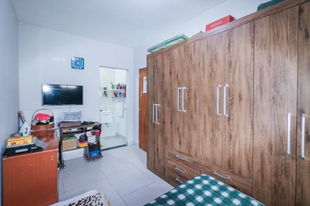 Casa à venda com 220m², 2 quartos e 1 vagaSuíte