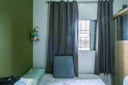 Casa à venda com 220m², 2 quartos e 1 vagaQuarto