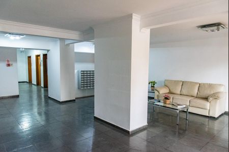 Apartamento à venda com 90m², 3 quartos e sem vagaHall social
