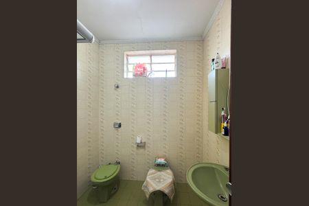 Casa à venda com 343m², 5 quartos e 4 vagasBanheiro Social 1 