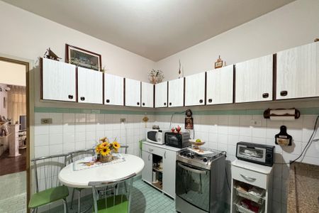 Casa à venda com 343m², 5 quartos e 4 vagasCozinha - Casa 2