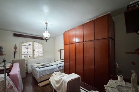 Casa à venda com 343m², 5 quartos e 4 vagasQuarto 1