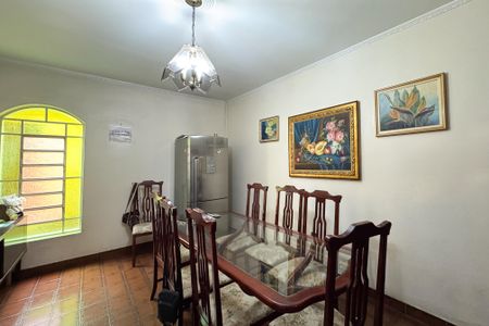 Casa à venda com 343m², 5 quartos e 4 vagasSala de Jantar