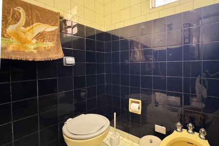 Casa à venda com 343m², 5 quartos e 4 vagasBanheiro Social - Casa 2