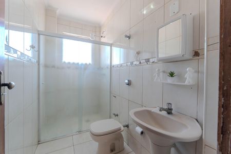 Apartamento para alugar com 70m², 2 quartos e sem vagaBanheiro