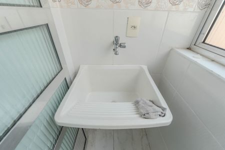 Apartamento para alugar com 70m², 2 quartos e sem vagaÁrea de Serviço