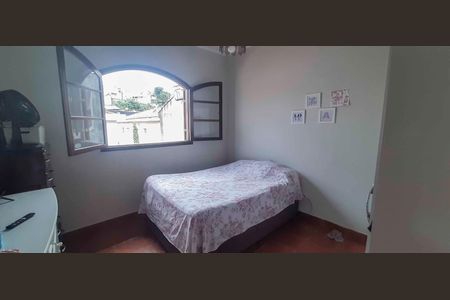 Casa à venda com 168m², 3 quartos e 2 vagasQuarto 1