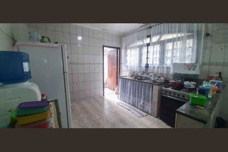 Casa à venda com 168m², 3 quartos e 2 vagasCozinha