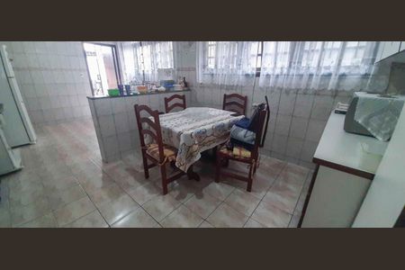 Casa à venda com 168m², 3 quartos e 2 vagasCopa