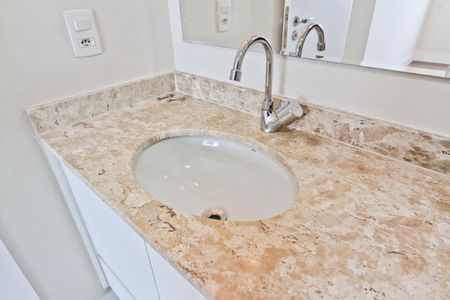 Apartamento à venda com 60m², 2 quartos e 1 vaga Apartamento à venda com 60m², 2 quartos e 1 vagaBanheiro da Suíte