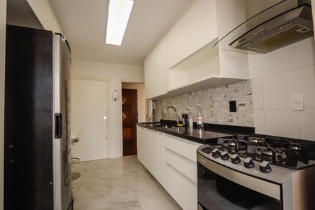 Apartamento para alugar com 96m², 2 quartos e 1 vaga Apartamento para alugar com 96m², 2 quartos e 1 vagaCozinha