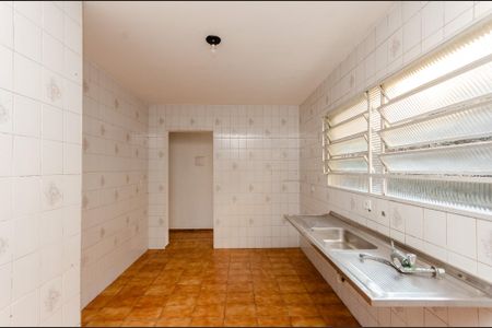 Casa para alugar com 100m², 2 quartos e sem vaga Casa para alugar com 100m², 2 quartos e sem vagaCozinha 1