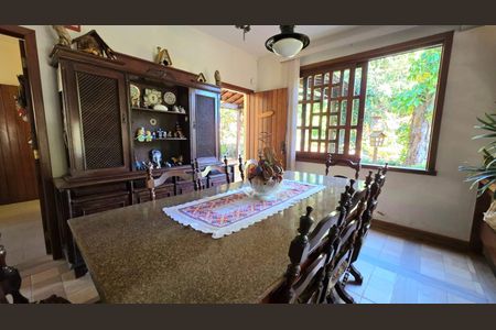 Casa à venda com 5 quartos, 1400m² em Várzea, Lagoa Santa