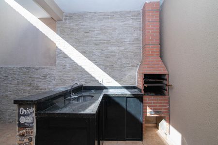 Casa para alugar com 72m², 2 quartos e 2 vagas Casa para alugar com 72m², 2 quartos e 2 vagasChurrasqueira