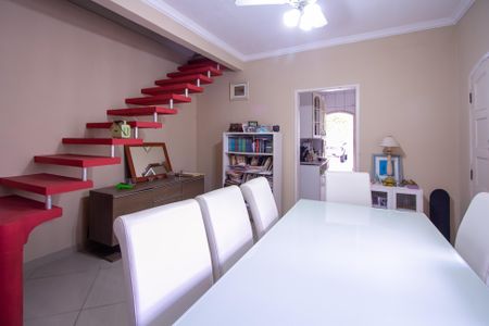 Casa para alugar com 350m², 3 quartos e 3 vagasSala