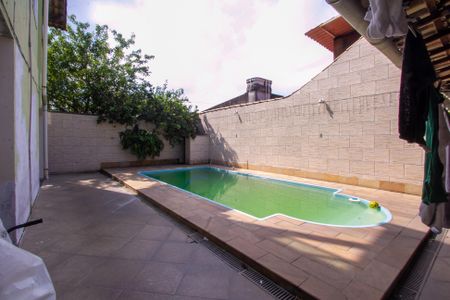 Casa para alugar com 350m², 3 quartos e 3 vagasQuintal