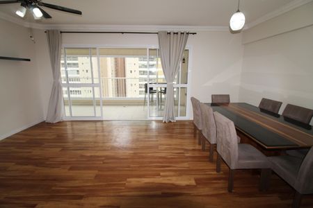Apartamento para alugar com 156m², 4 quartos e 3 vagasSala