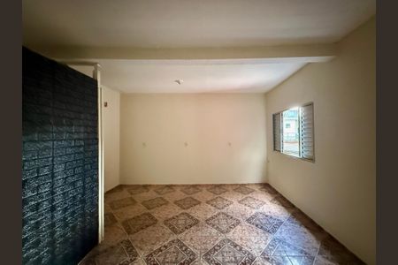 Casa para alugar com 50m², 1 quarto e 1 vaga Casa para alugar com 50m², 1 quarto e 1 vagaQuarto