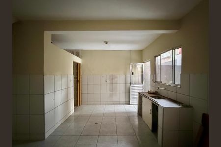 Casa para alugar com 50m², 1 quarto e 1 vaga Casa para alugar com 50m², 1 quarto e 1 vagaSala/Cozinha