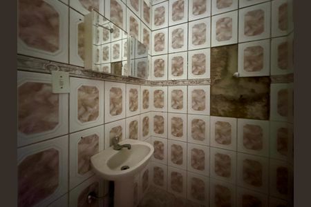 Casa para alugar com 50m², 1 quarto e 1 vaga Casa para alugar com 50m², 1 quarto e 1 vagaBanheiro