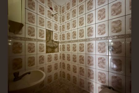 Casa para alugar com 50m², 1 quarto e 1 vaga Casa para alugar com 50m², 1 quarto e 1 vagaBanheiro