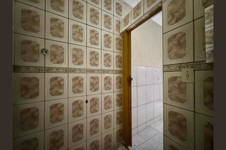 Casa para alugar com 50m², 1 quarto e 1 vaga Casa para alugar com 50m², 1 quarto e 1 vagaBanheiro