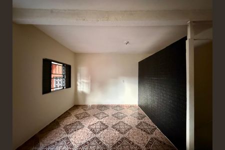 Casa para alugar com 50m², 1 quarto e 1 vaga Casa para alugar com 50m², 1 quarto e 1 vagaQuarto