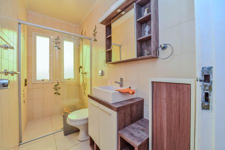 Casa à venda com 246m², 4 quartos e 3 vagasBanheiro Social 2