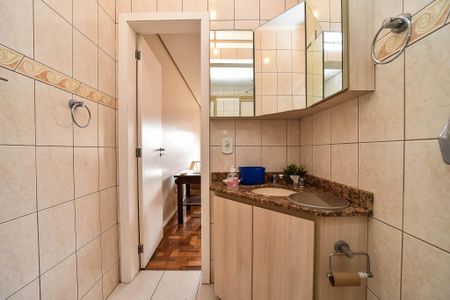 Casa à venda com 246m², 4 quartos e 3 vagasBanheiro da Suíte 1