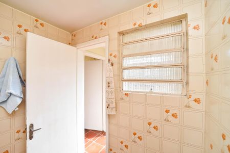 Casa à venda com 246m², 4 quartos e 3 vagasBanheiro de serviço