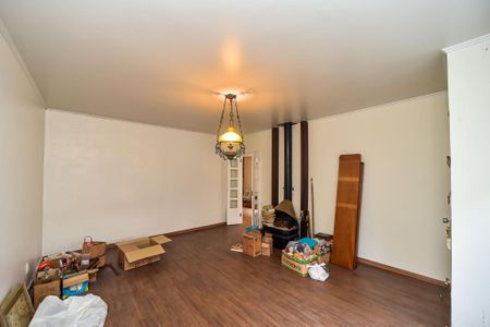 Casa à venda com 246m², 4 quartos e 3 vagasSala