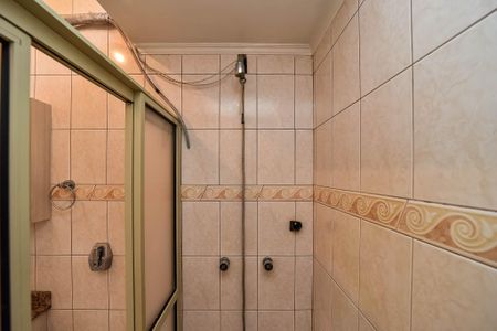 Casa à venda com 246m², 4 quartos e 3 vagasBanheiro da Suíte 1