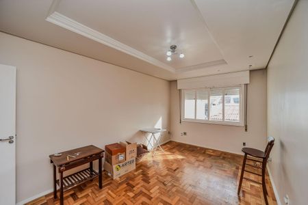 Casa à venda com 246m², 4 quartos e 3 vagasSuíte 1